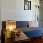 Spacious T4 With Iconic Tram 28 View Appartement Lissabon