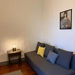 Appartement Spacious T4 With Iconic Tram 28 View *