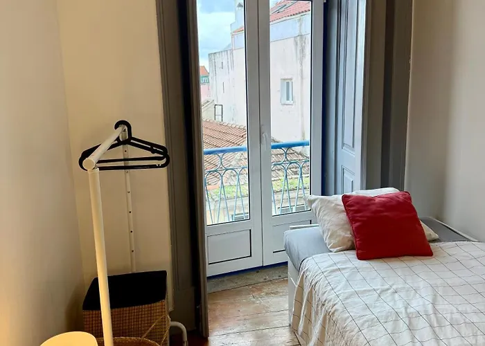 Apartamento Spacious T4 With Iconic Tram 28 View Lisboa
