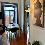 شقة Spacious T4 With Iconic Tram 28 View Lisboa