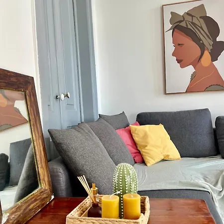 Apartamento Spacious T4 With Iconic Tram 28 View *