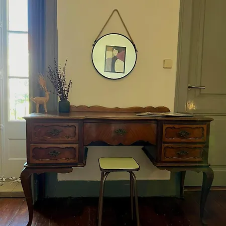 Spacious T4 With Iconic Tram 28 View