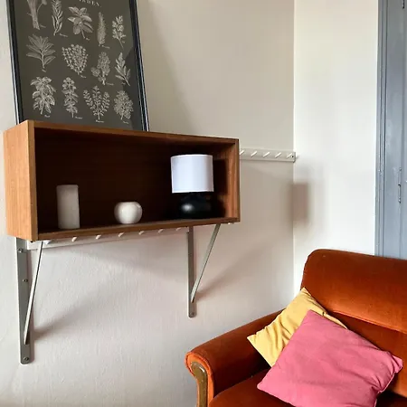 3 Bedroom With Balcony Apartment Lisbon