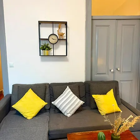 Apartamento Spacious T4 With Iconic Tram 28 View *
