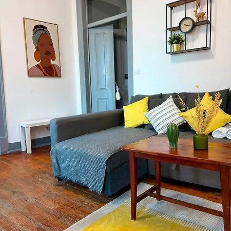 Apartamento Spacious T4 With Iconic Tram 28 View