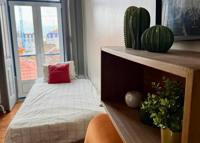 Spacious T4 With Iconic Tram 28 View * Lisboa