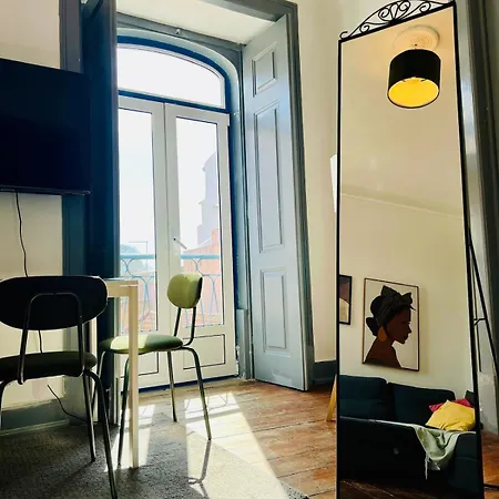 Apartment Spacious T4 Central Apartment With Iconic Tram 28 View