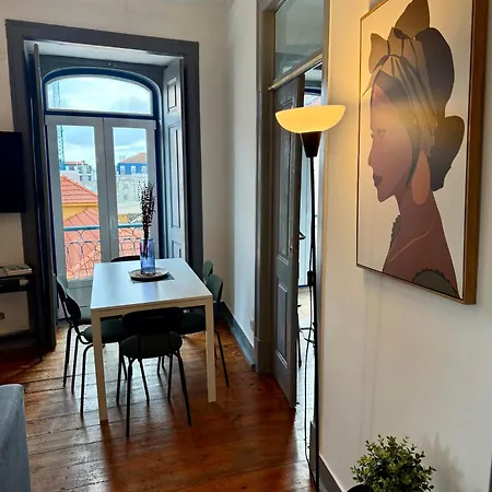 Apartment Spacious T4 With Iconic Tram 28 View Lisbon