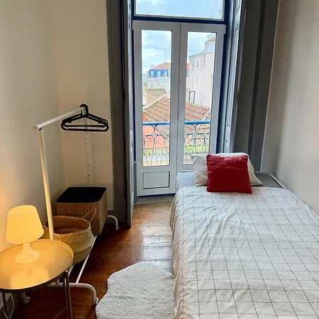 Spacious T4 With Iconic Tram 28 View * Lisbona