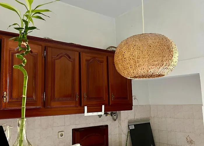 Spacious T4 With Iconic Tram 28 View Daire *